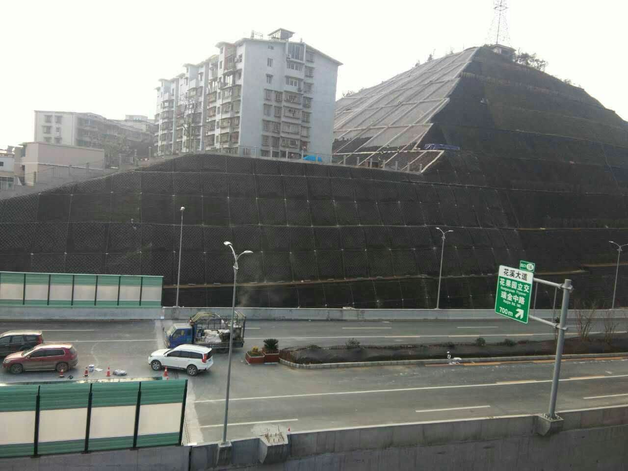 贵阳市1.5环线朝阳洞路B标边坡防护工程